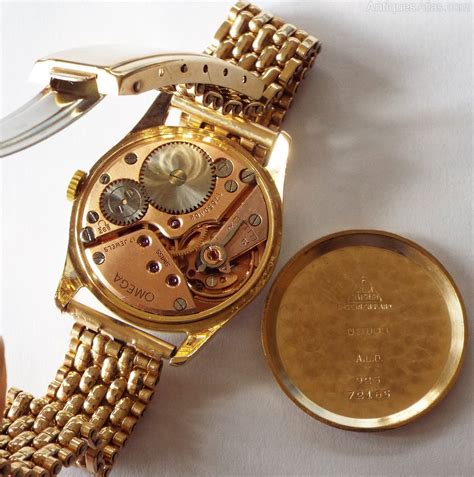 vintage 9 carat gold watches